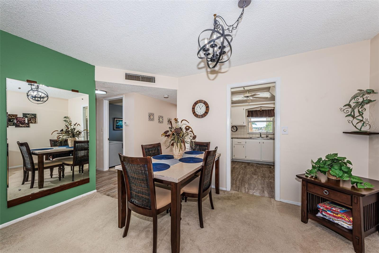 Image 12 of 62 For 4725 Cove Circle 210