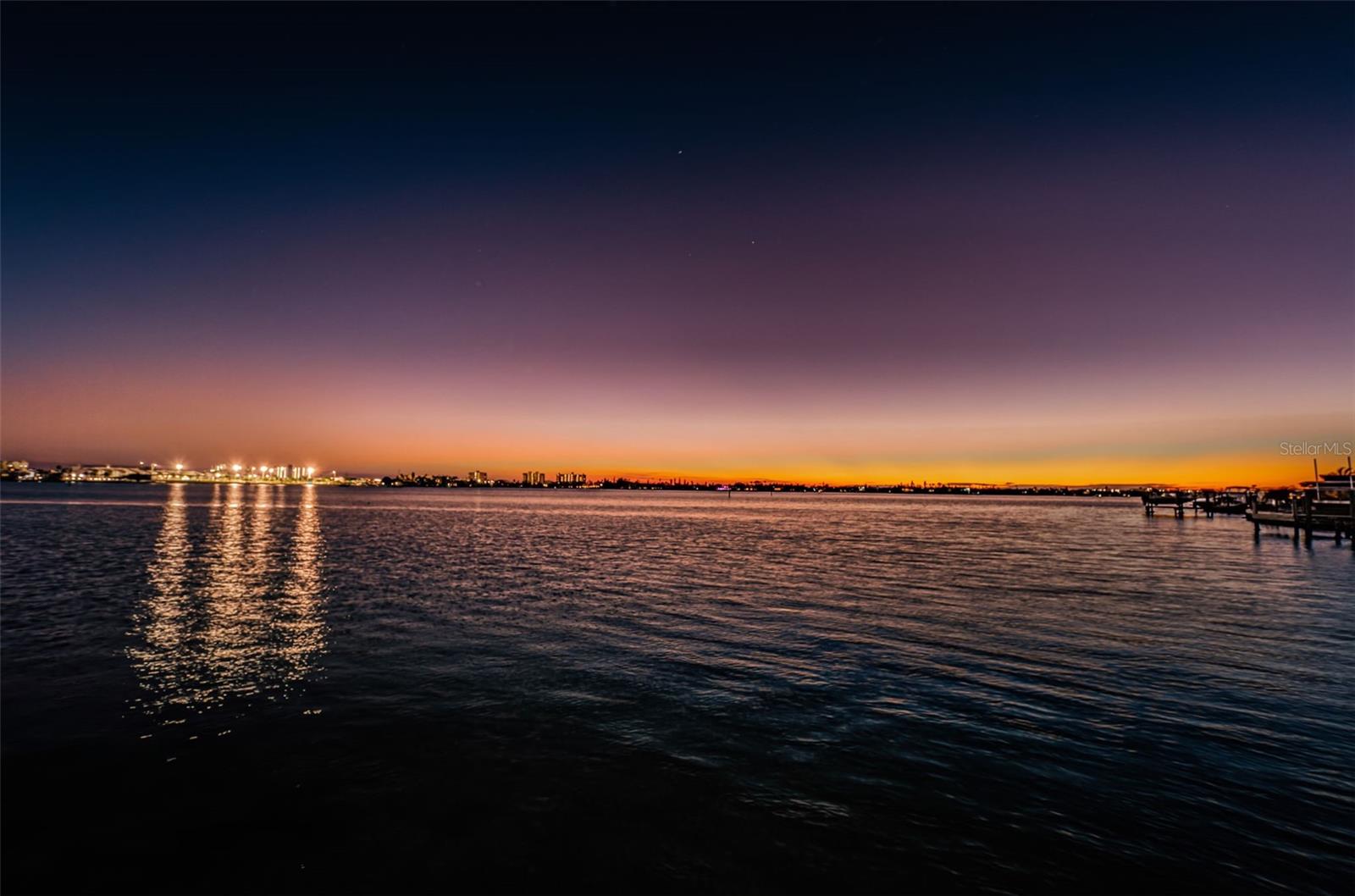 Image 21 of 62 For 4725 Cove Circle 210