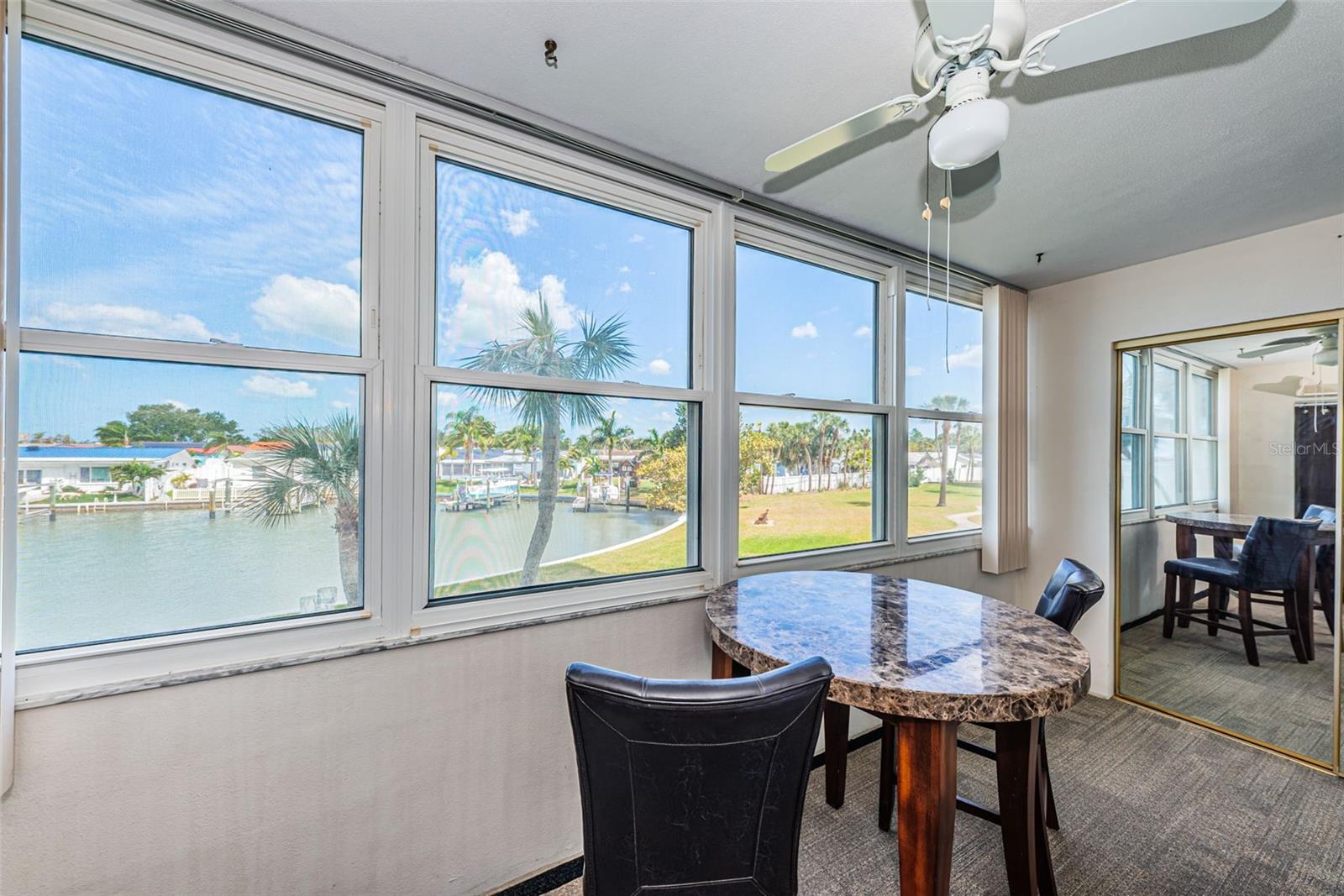 Image 23 of 62 For 4725 Cove Circle 210