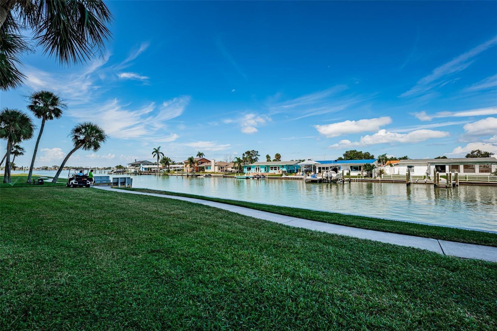 Image 29 of 62 For 4725 Cove Circle 210