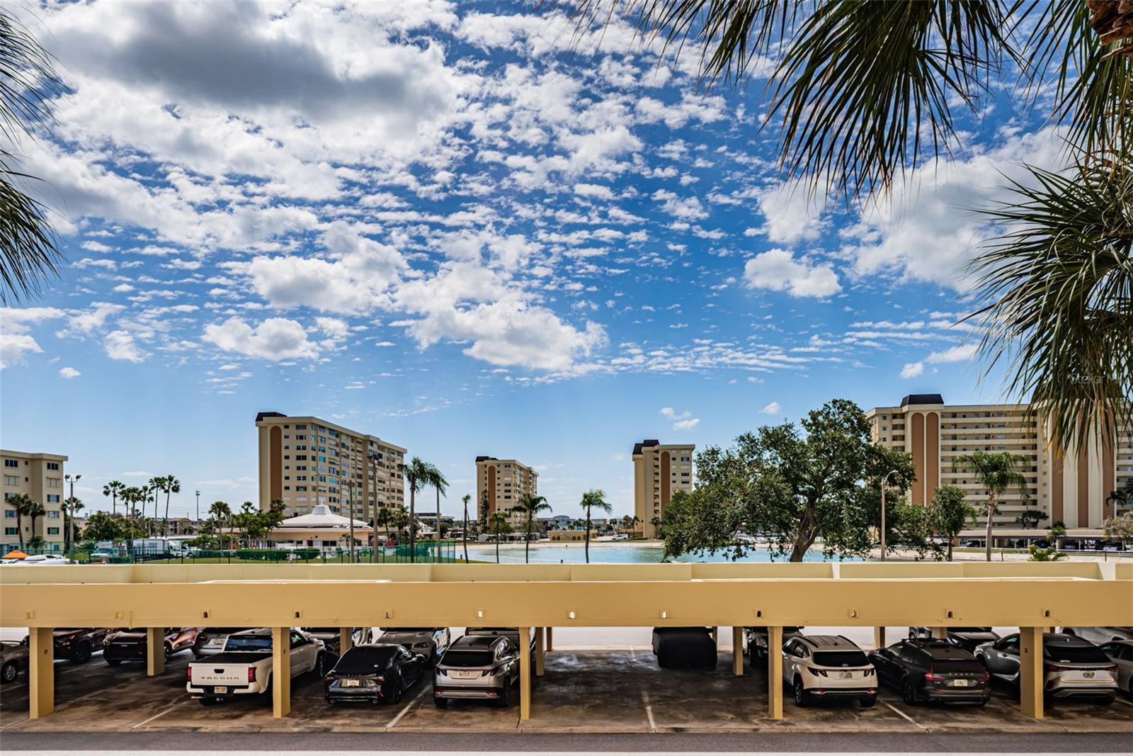 Image 44 of 62 For 4725 Cove Circle 210