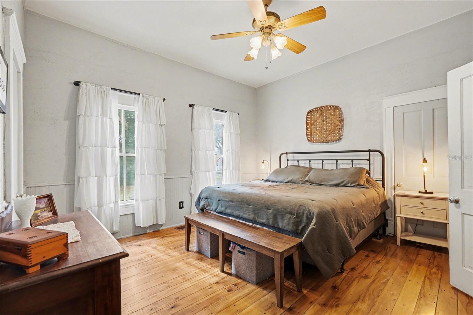 Image 11 of 22 For 1201 Reynolds Street