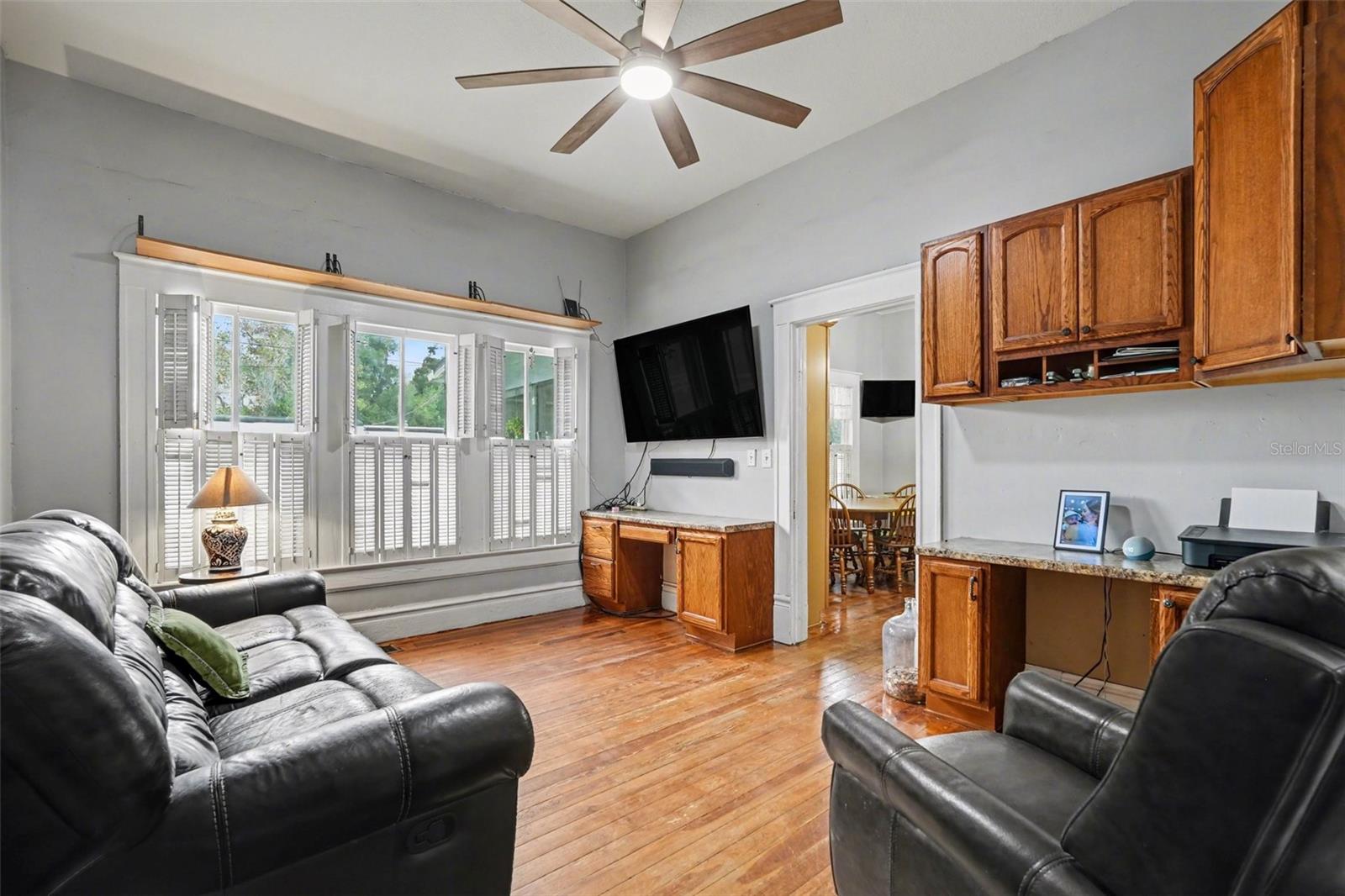 Image 5 of 22 For 1201 Reynolds Street