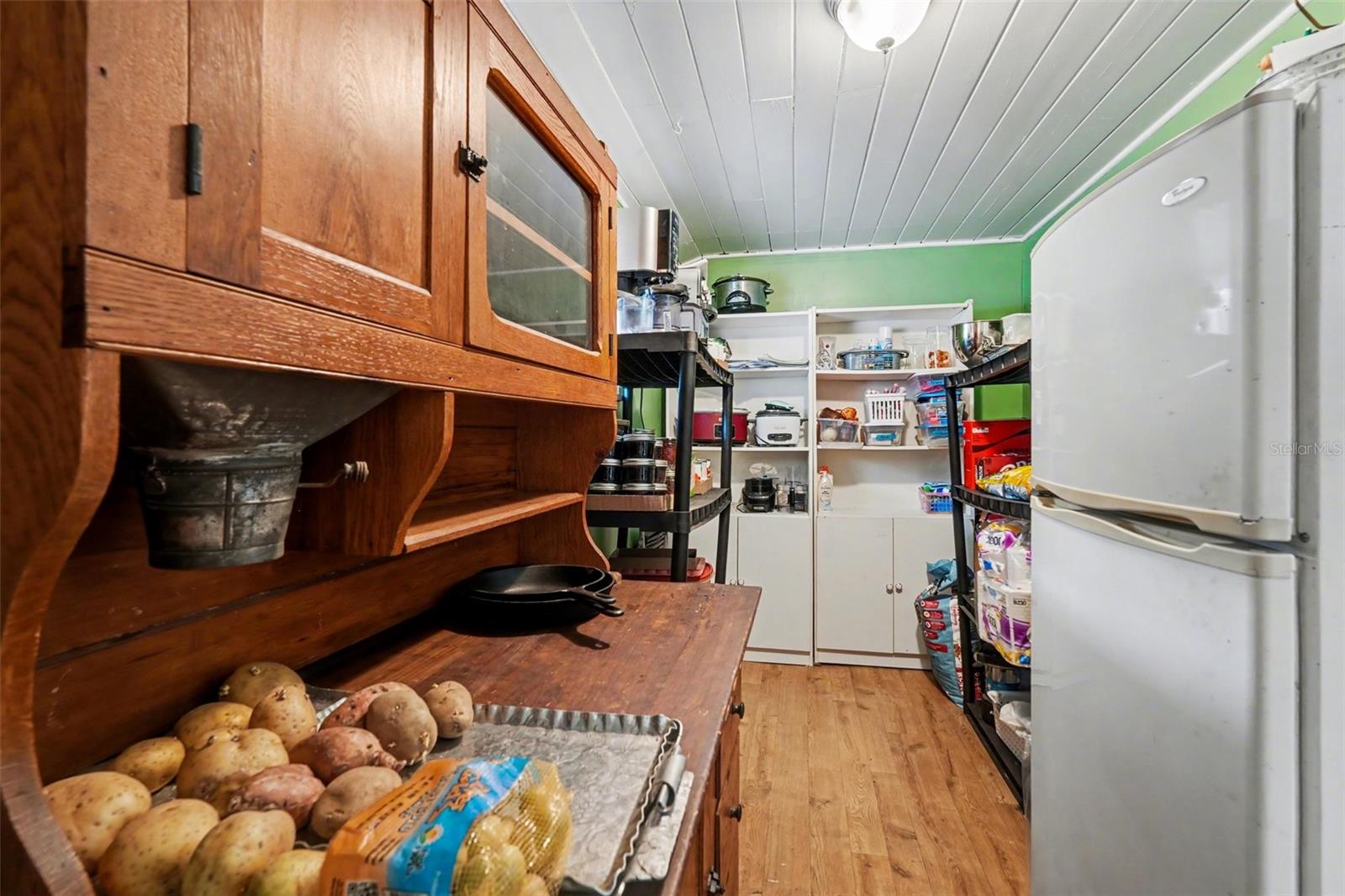 Image 9 of 22 For 1201 Reynolds Street