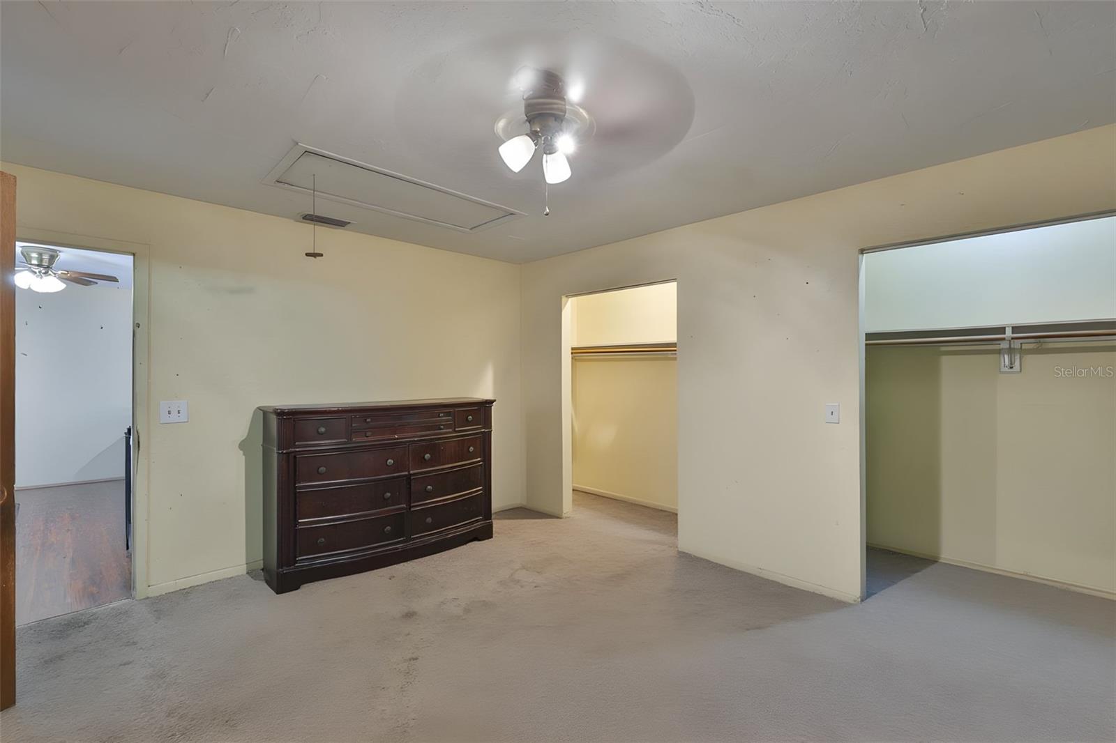 Image 14 of 39 For 741 Morrel Avenue