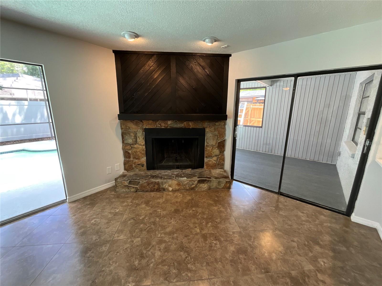 Image 9 of 33 For 15604 Timberline Drive