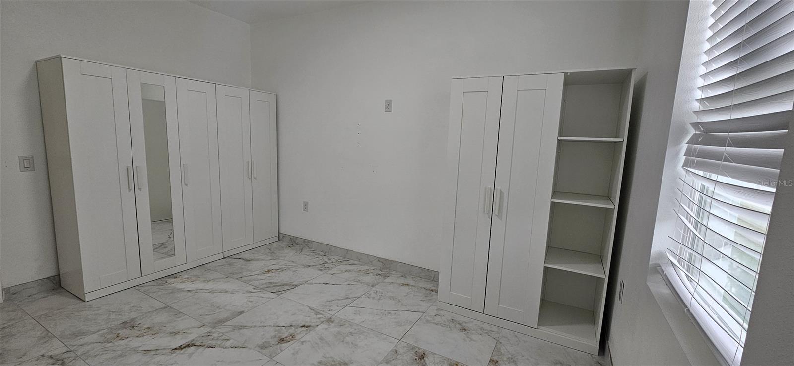 Image 12 of 19 For 528 Wideview Avenue