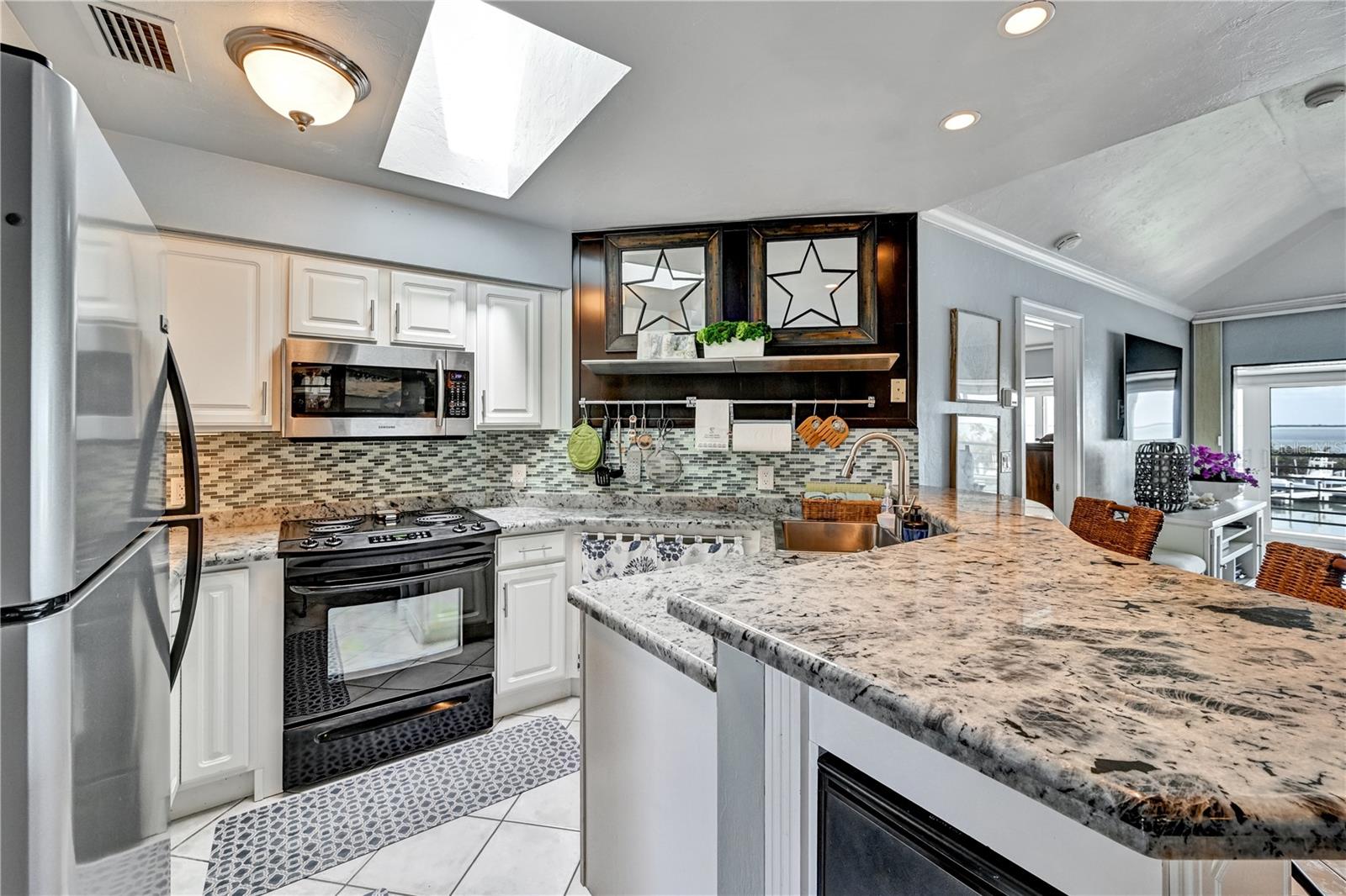 Image 14 of 55 For 5854 Gasparilla Road M22