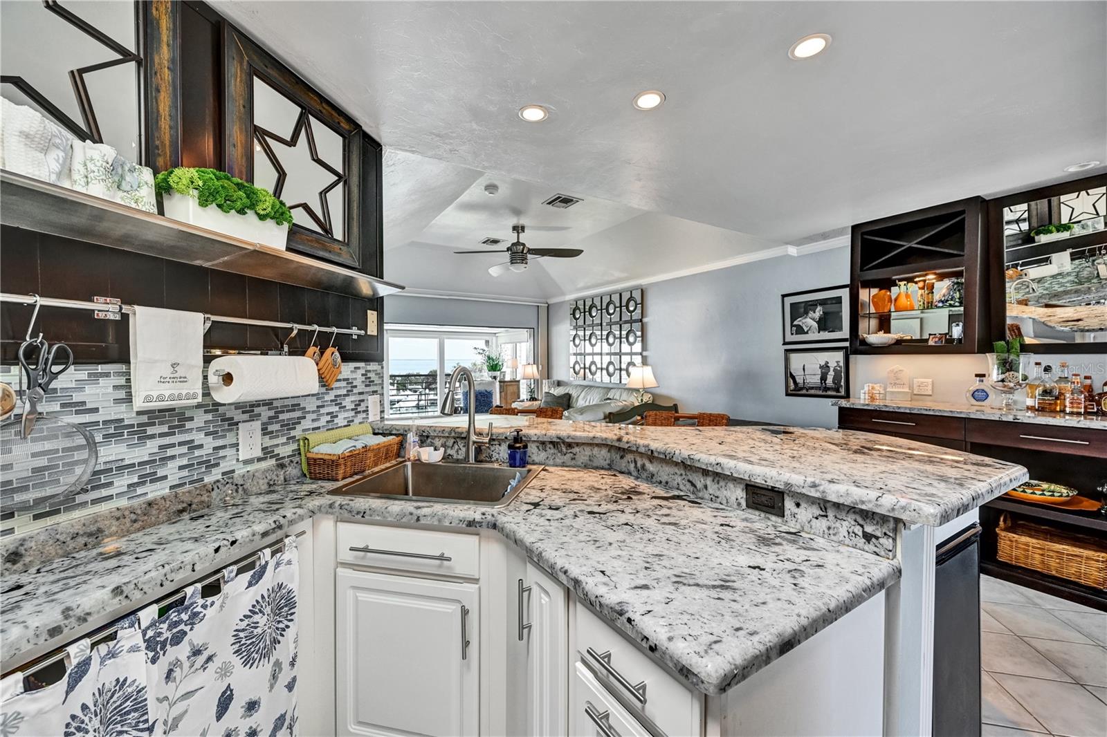 Image 24 of 55 For 5854 Gasparilla Road M22