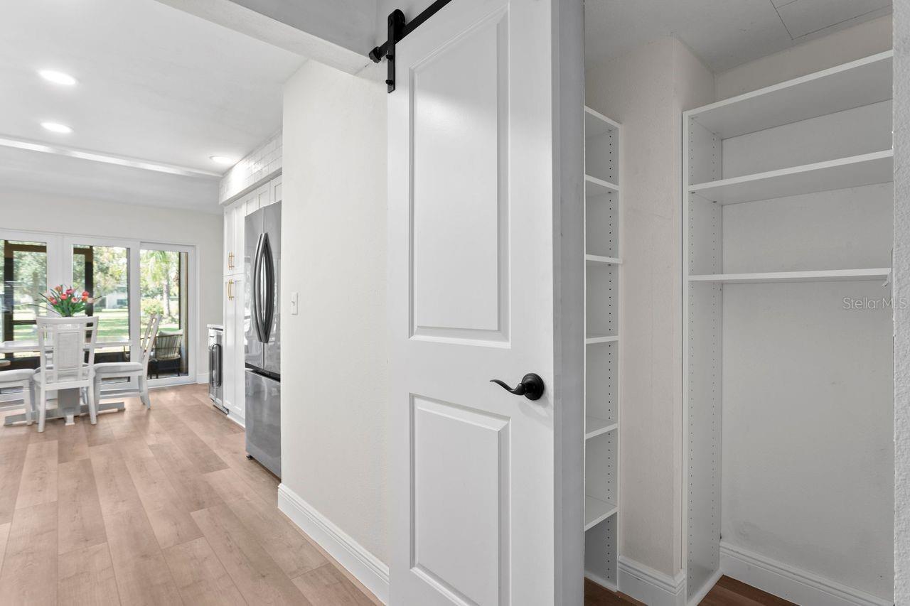 Image 11 of 21 For 4910 Bay Street Ne 111