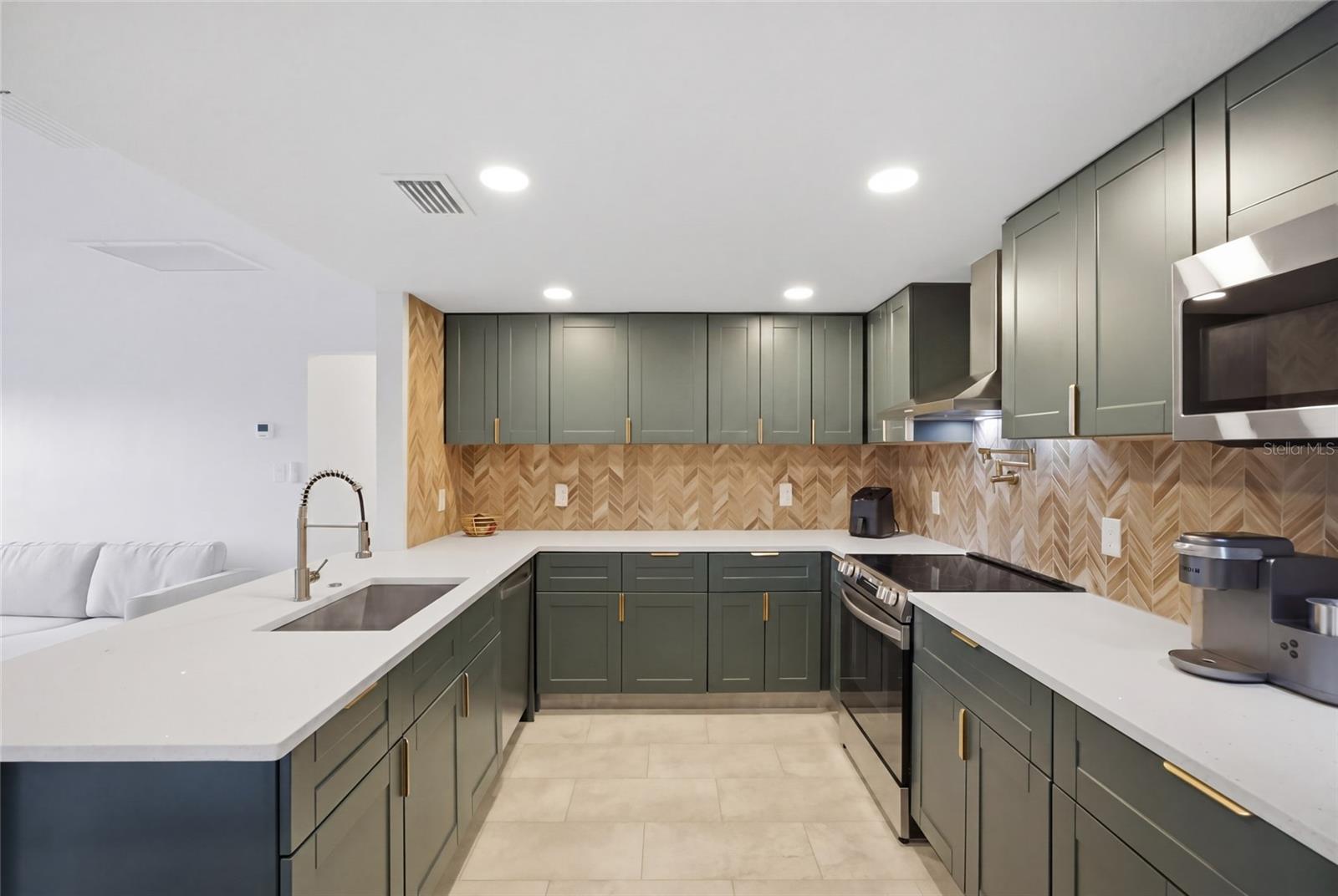 Image 6 of 44 For 4014 Rogers Avenue