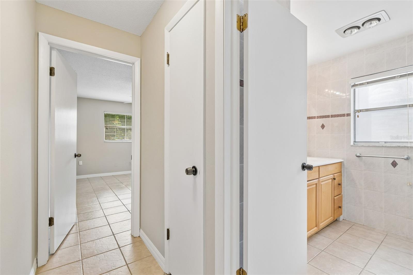 Image 22 of 28 For 2554 Rolling Oaks Drive