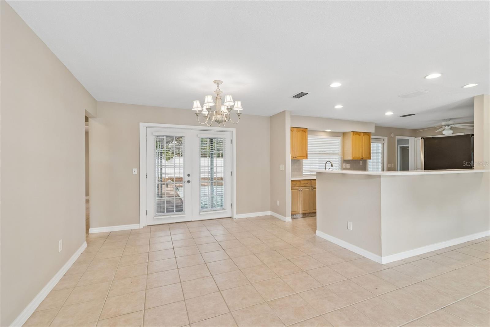 Image 4 of 28 For 2554 Rolling Oaks Drive