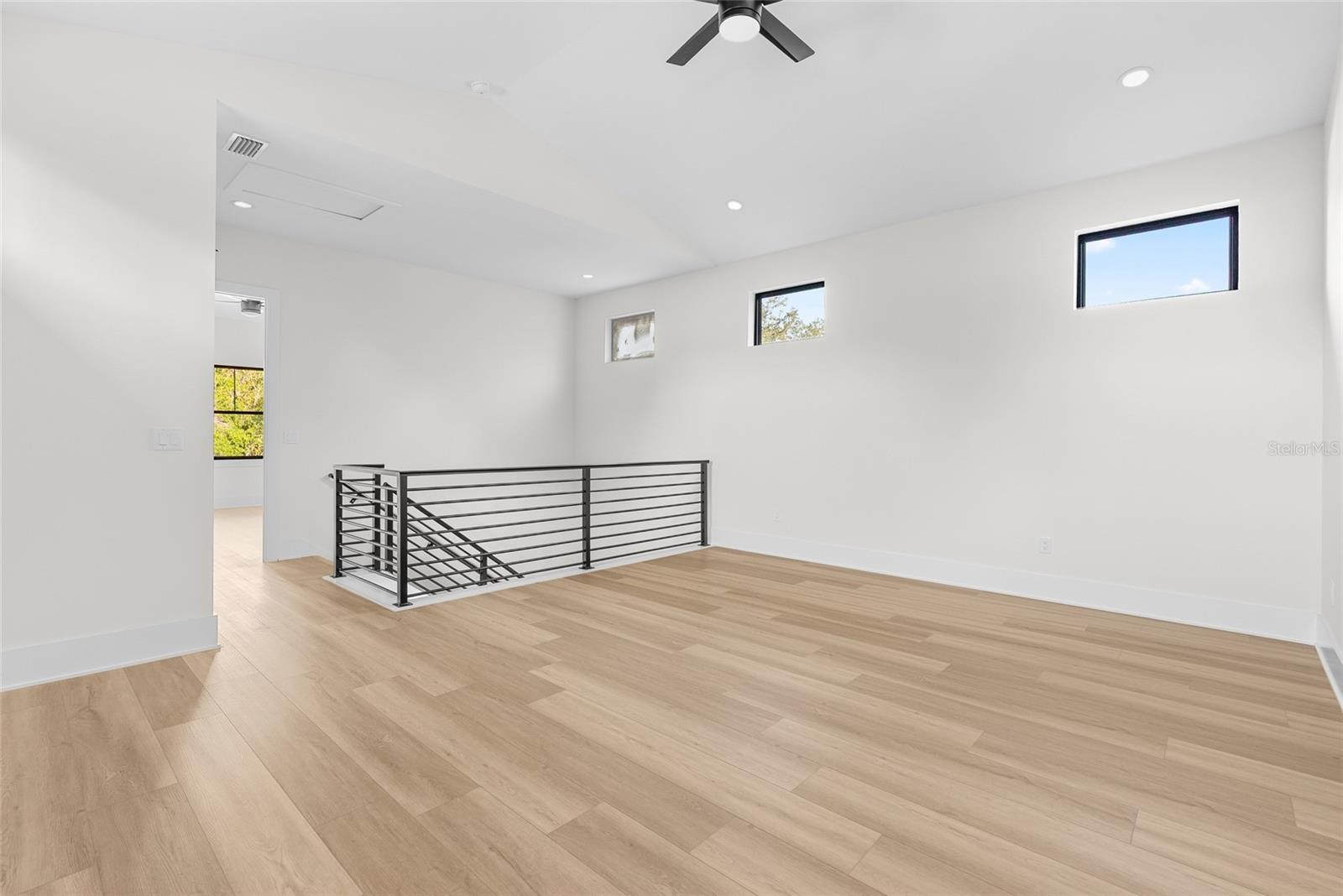 Image 19 of 63 For 2376 Rajel Avenue