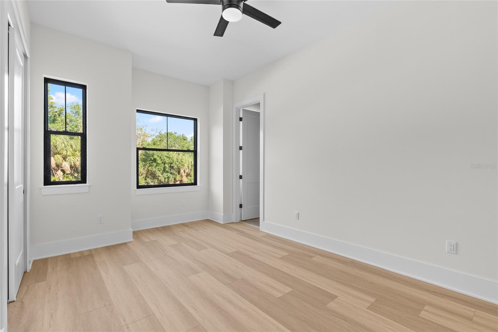 Image 24 of 63 For 2376 Rajel Avenue