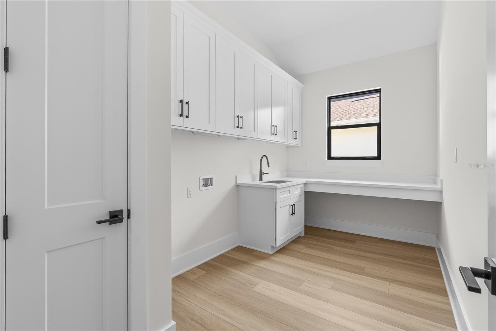 Image 26 of 63 For 2376 Rajel Avenue