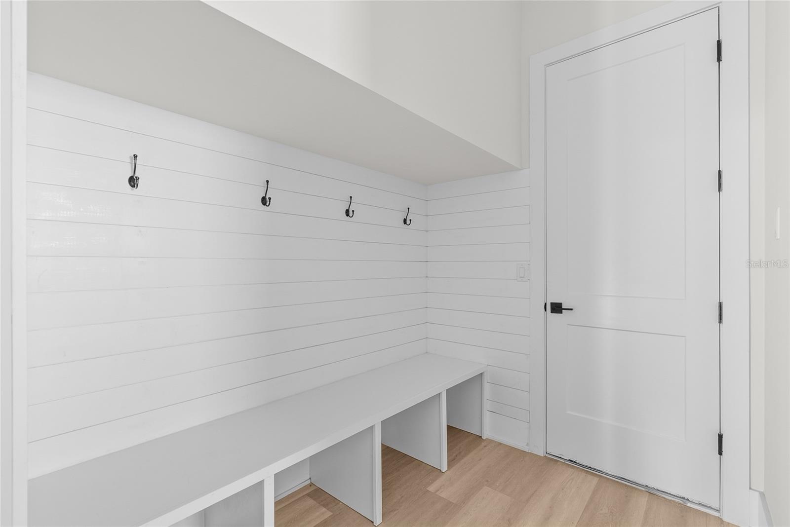 Image 27 of 63 For 2376 Rajel Avenue