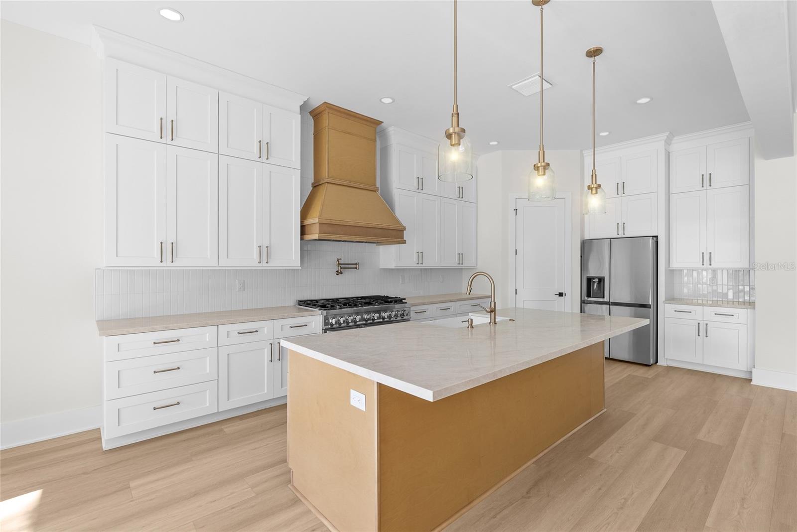 Image 29 of 63 For 2376 Rajel Avenue