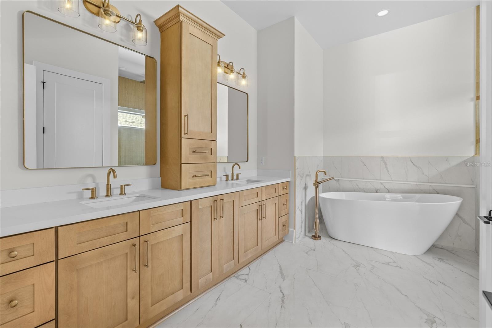 Image 9 of 63 For 2376 Rajel Avenue