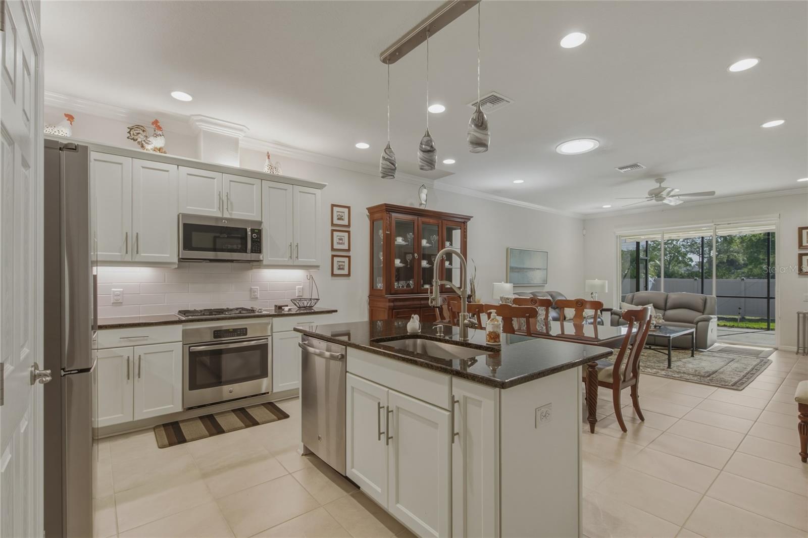 Image 20 of 75 For 8017 Pine Crest Street