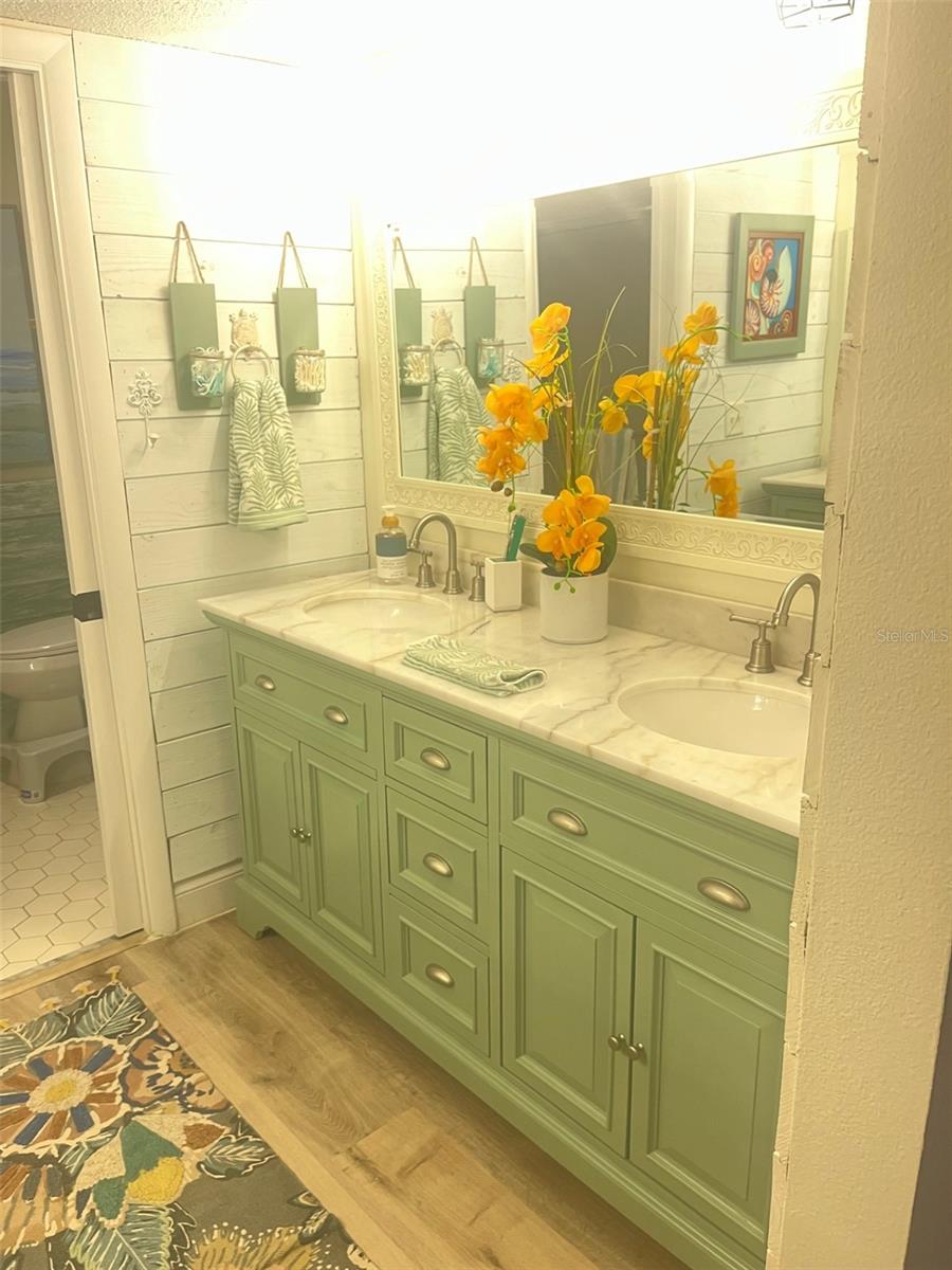 Image 16 of 34 For 700 Starkey Road 1414