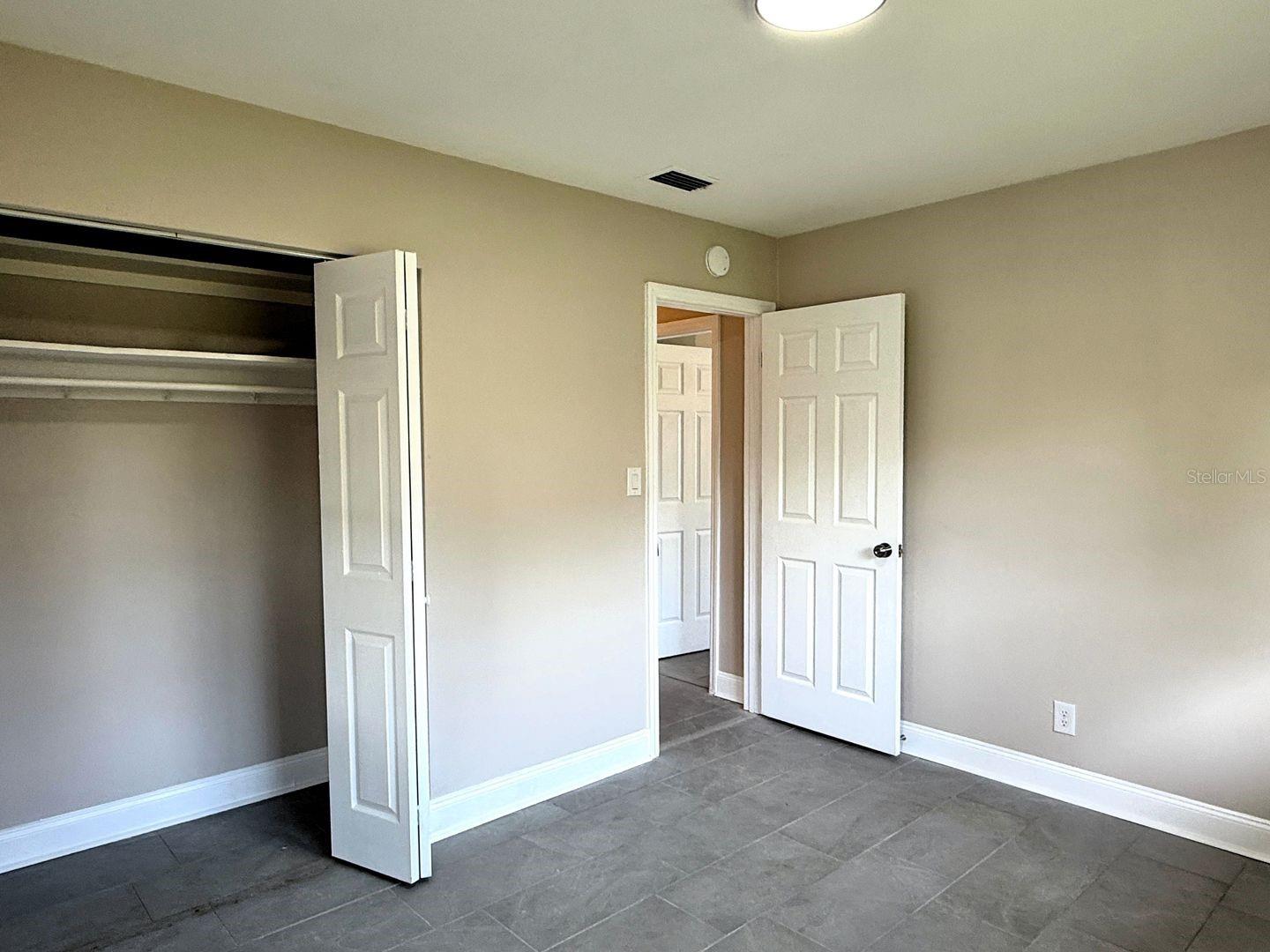 Image 20 of 24 For 2489 Del Rio Way