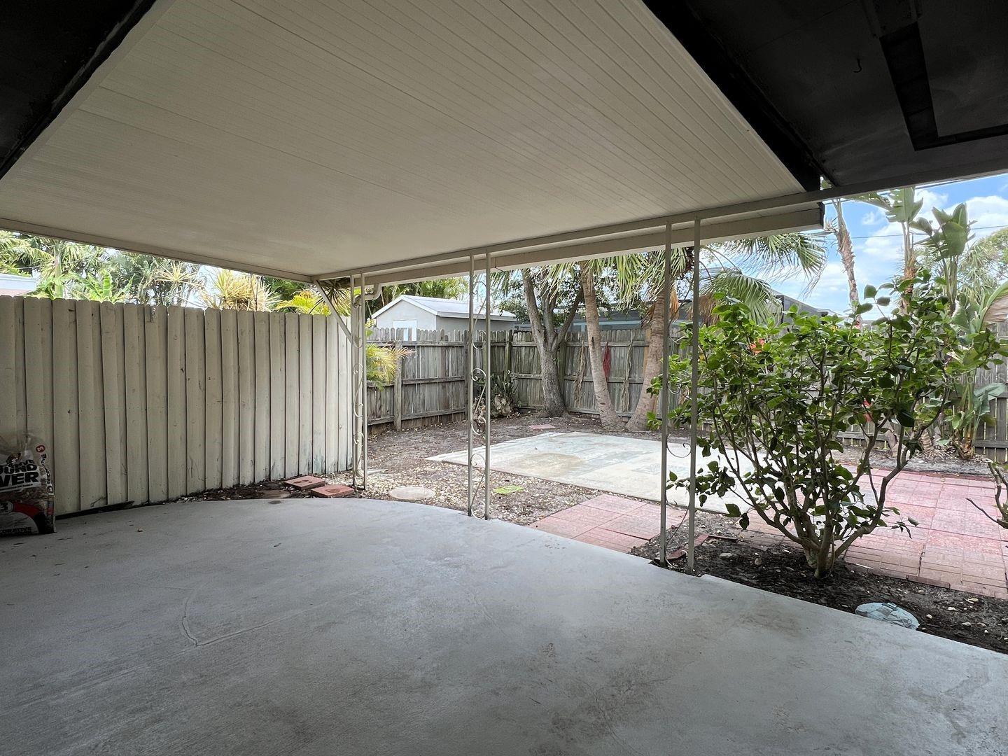 Image 22 of 24 For 2489 Del Rio Way