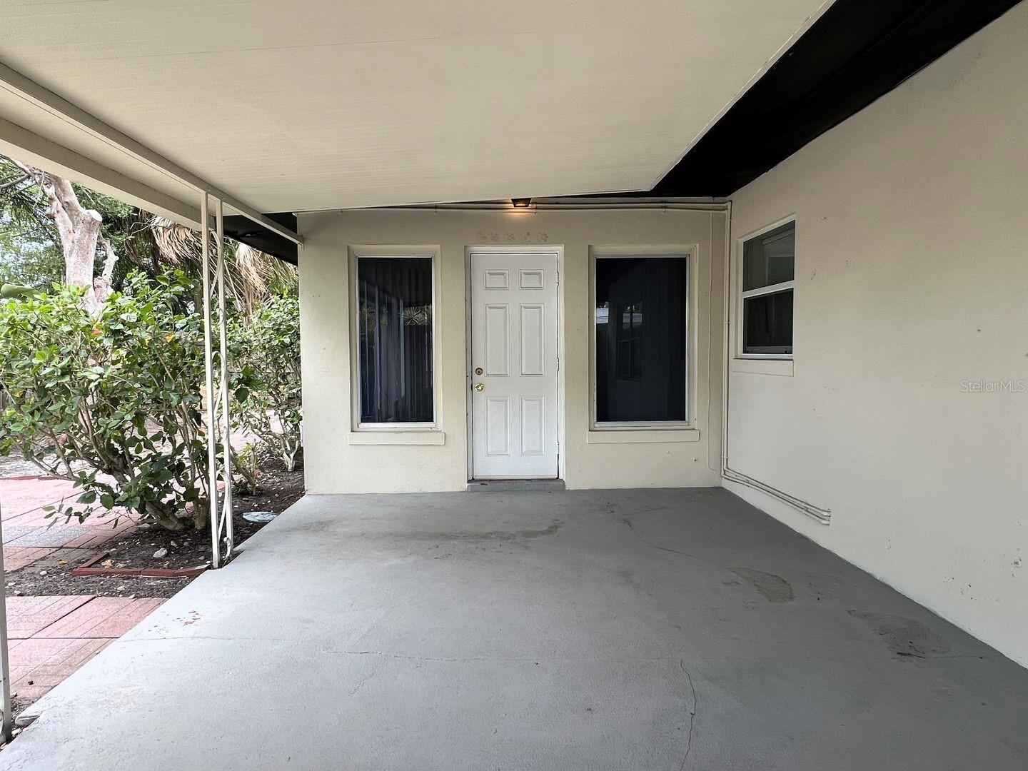 Image 3 of 24 For 2489 Del Rio Way