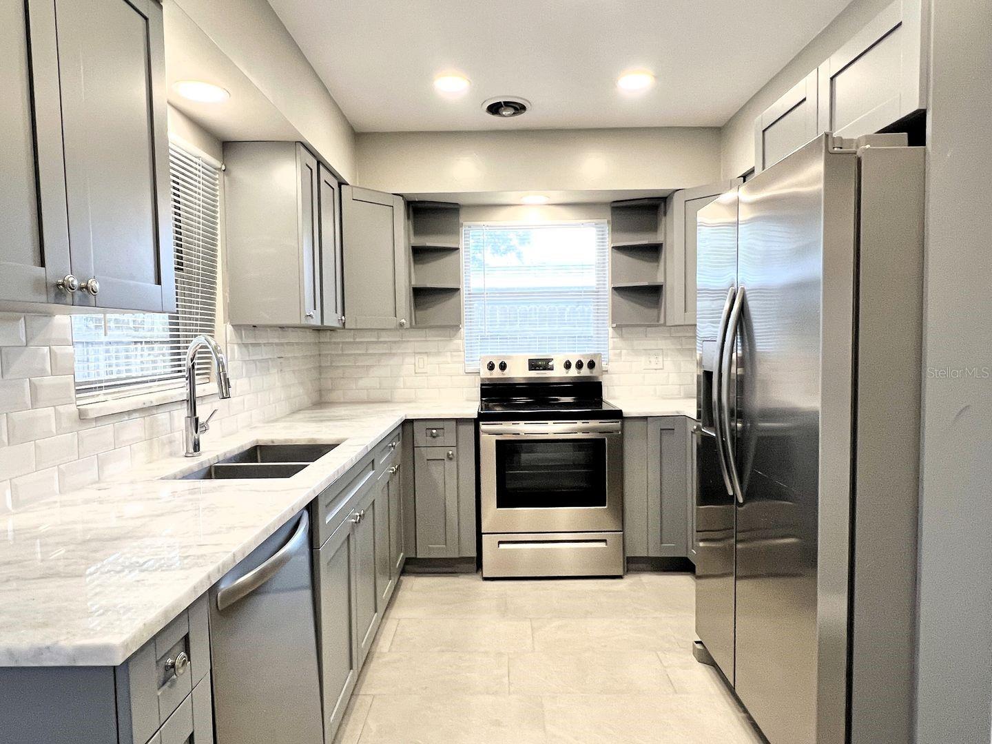 Image 8 of 24 For 2489 Del Rio Way