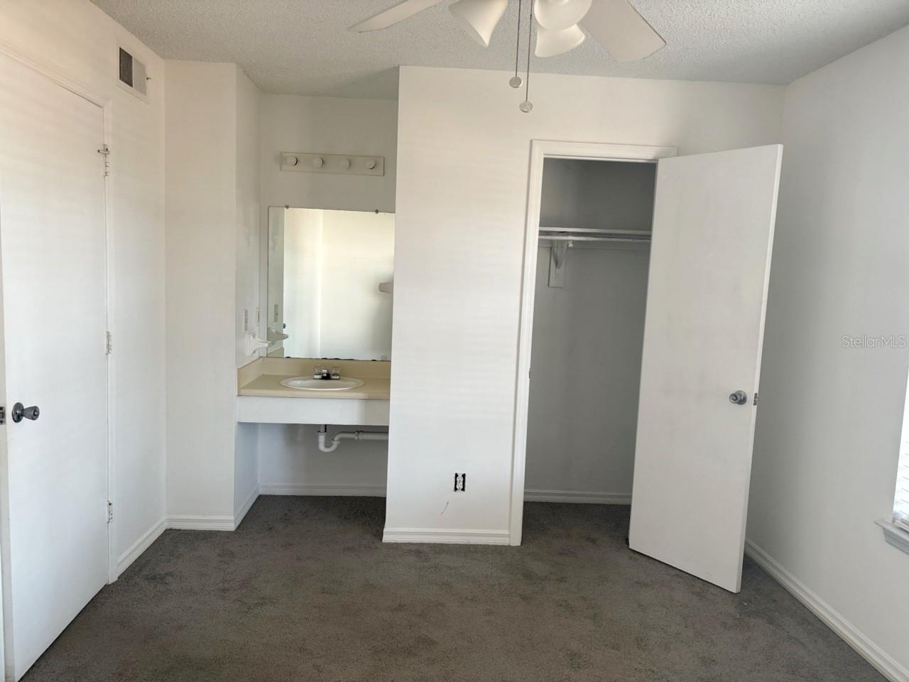 Image 6 of 8 For 2302 Maki Road 25