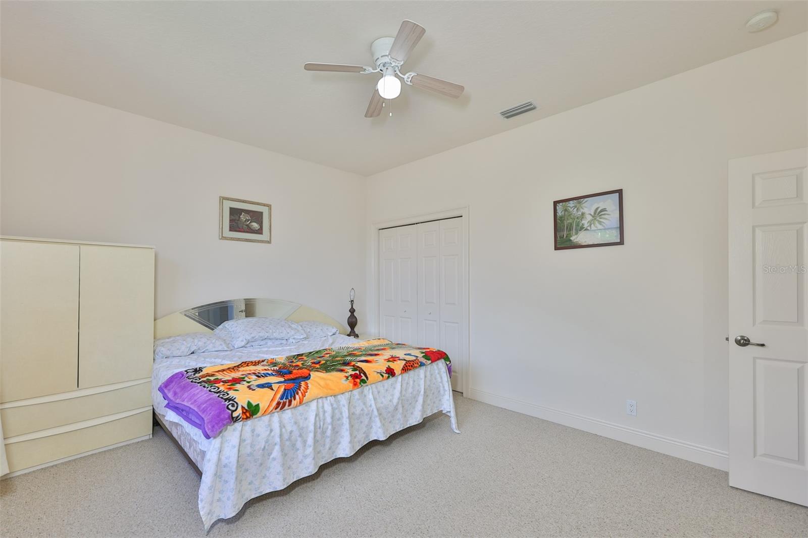 Image 36 of 77 For 2679 Lakebreeze Lane S