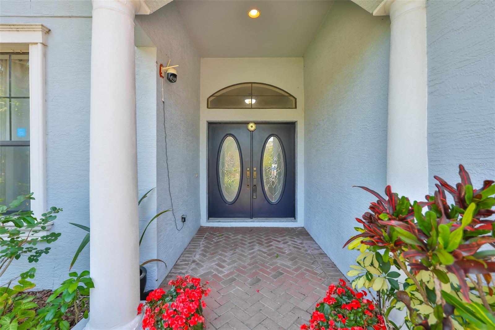 Image 4 of 77 For 2679 Lakebreeze Lane S