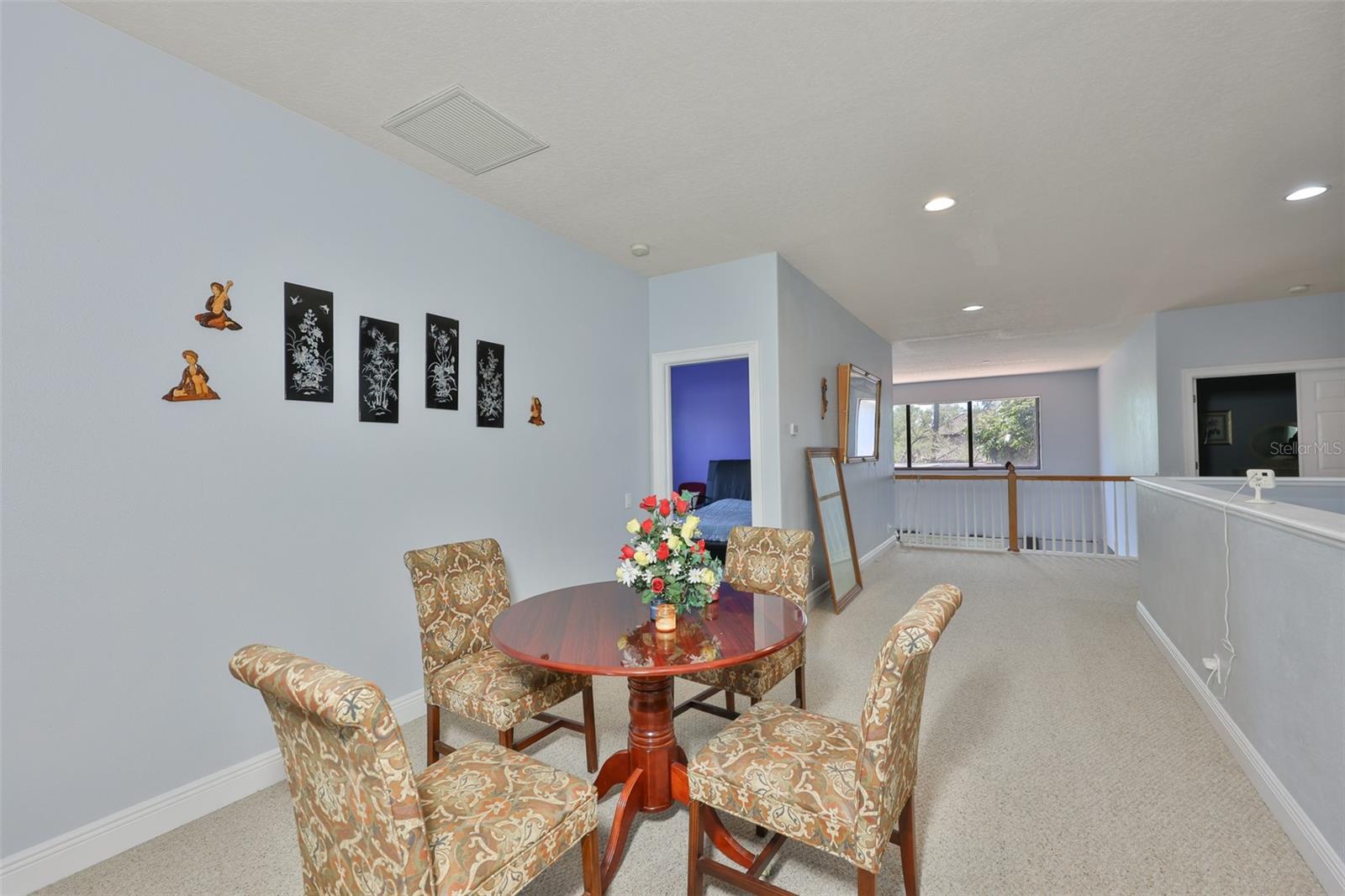 Image 45 of 77 For 2679 Lakebreeze Lane S