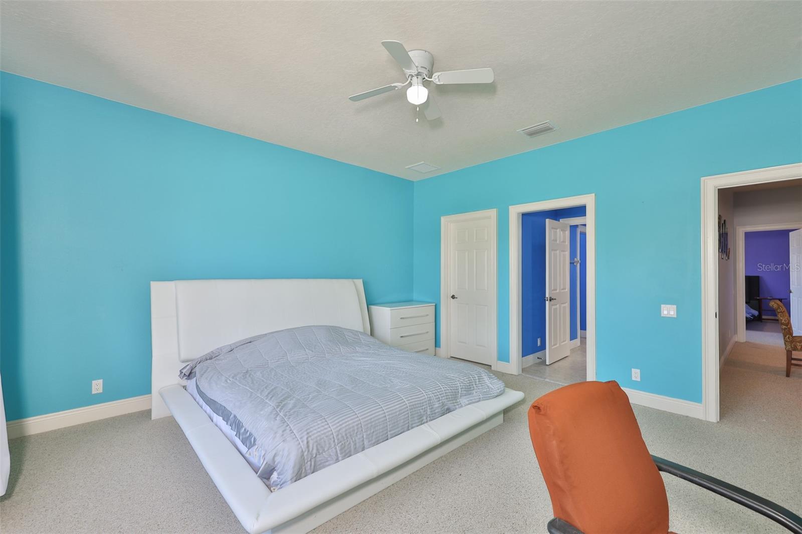 Image 48 of 77 For 2679 Lakebreeze Lane S