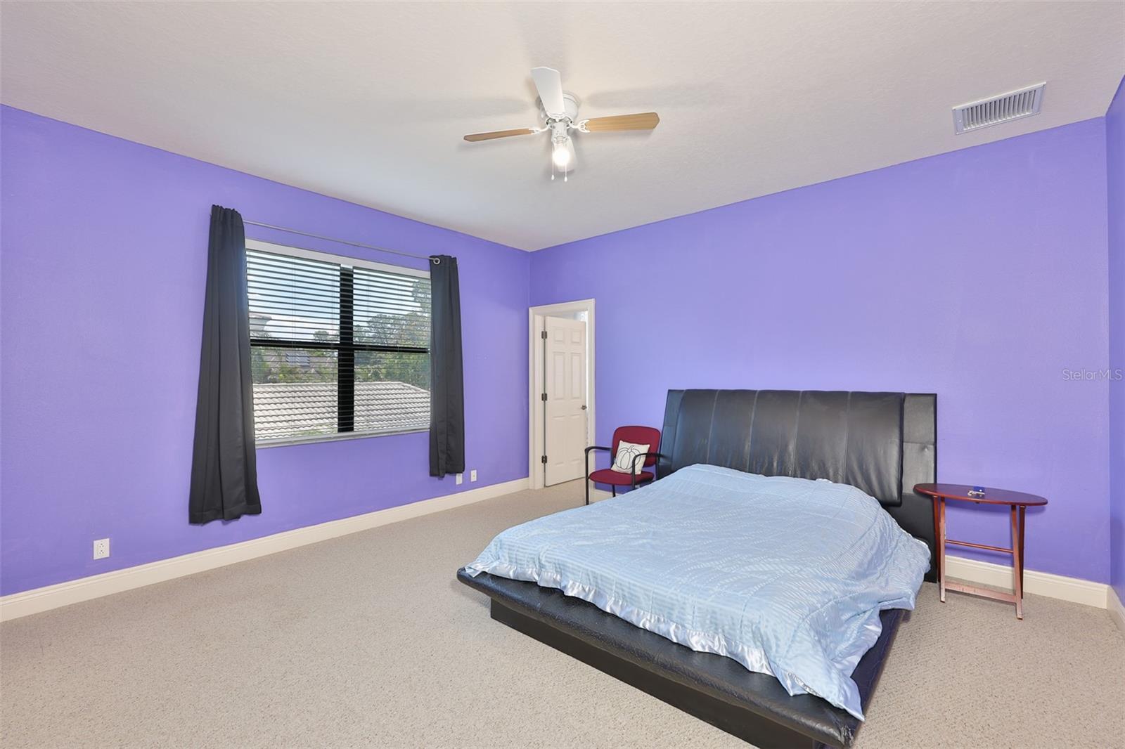 Image 53 of 77 For 2679 Lakebreeze Lane S