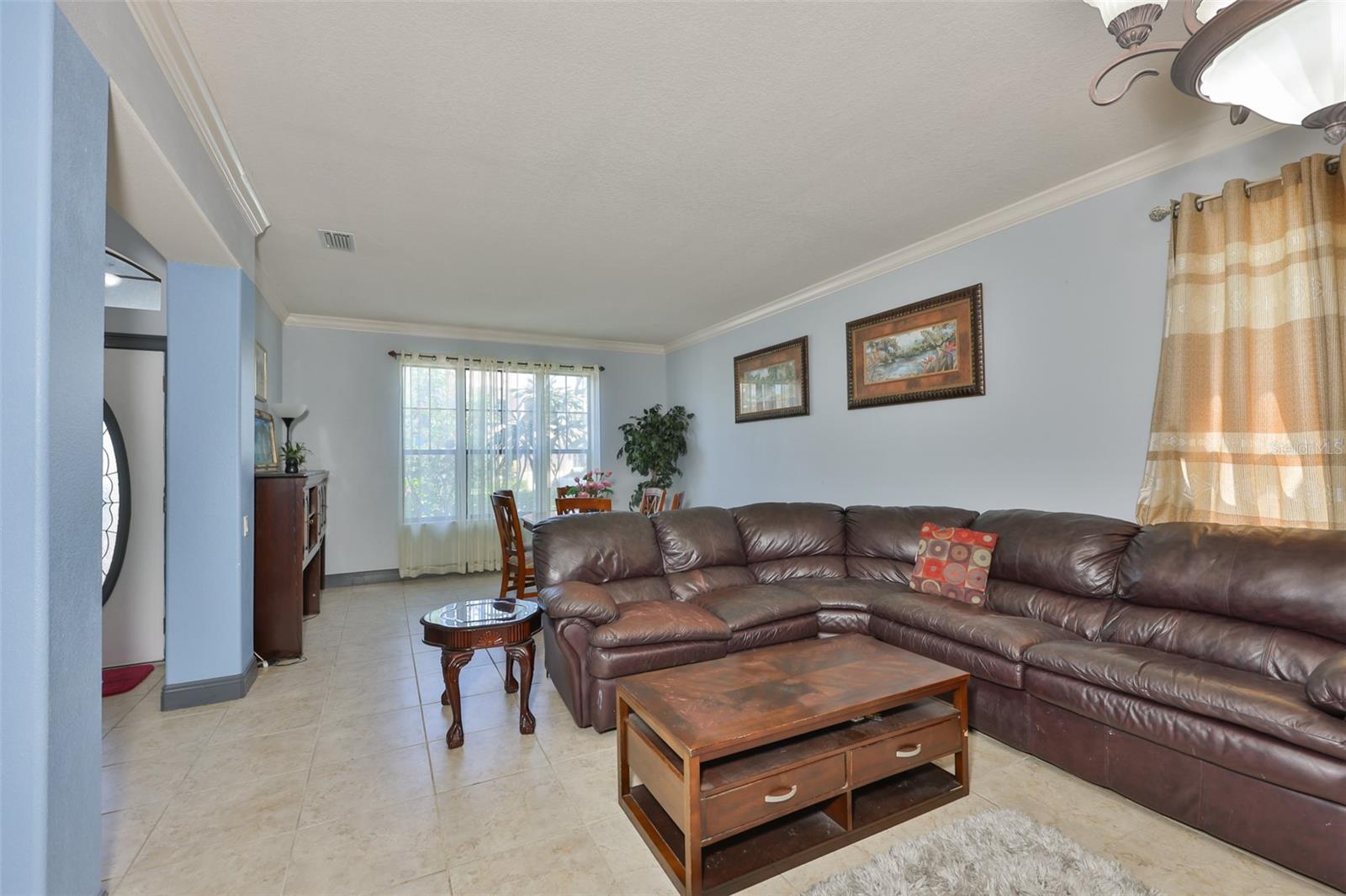 Image 6 of 77 For 2679 Lakebreeze Lane S