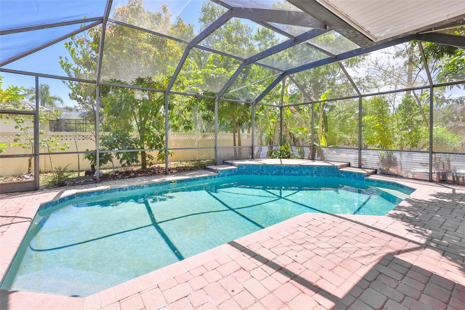 Image 61 of 77 For 2679 Lakebreeze Lane S