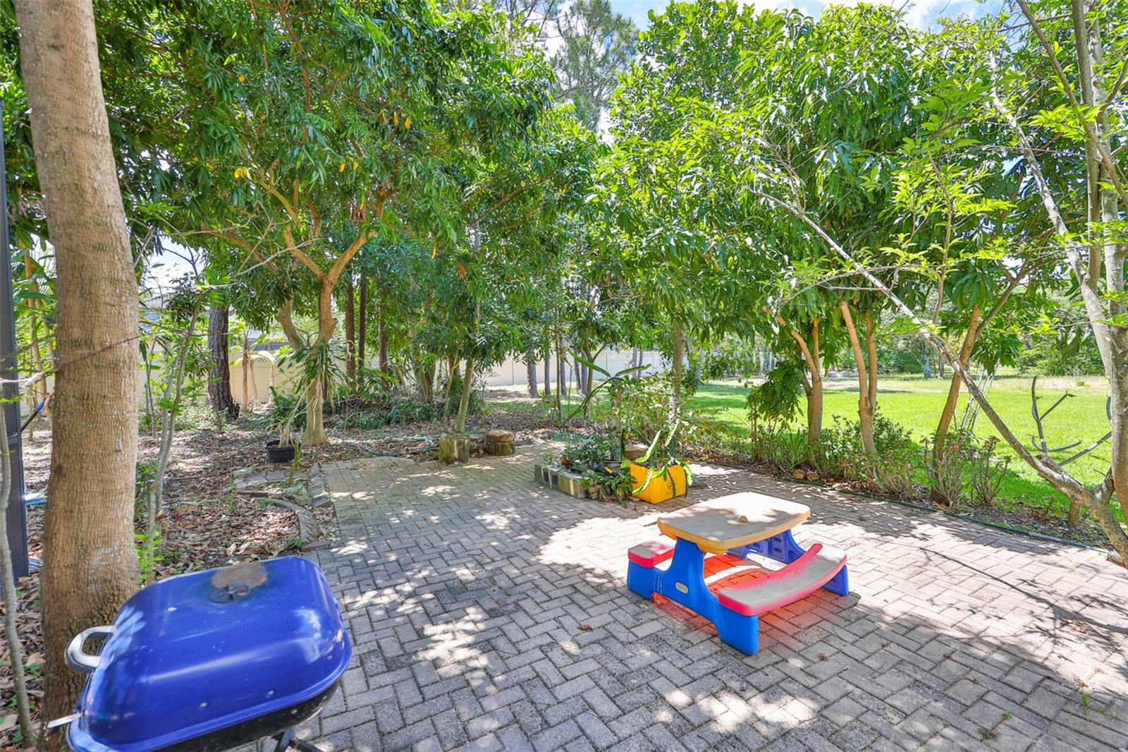 Image 63 of 77 For 2679 Lakebreeze Lane S