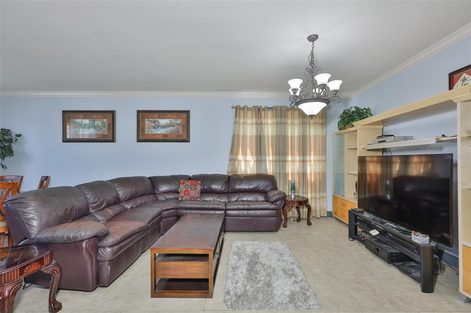 Image 7 of 77 For 2679 Lakebreeze Lane S