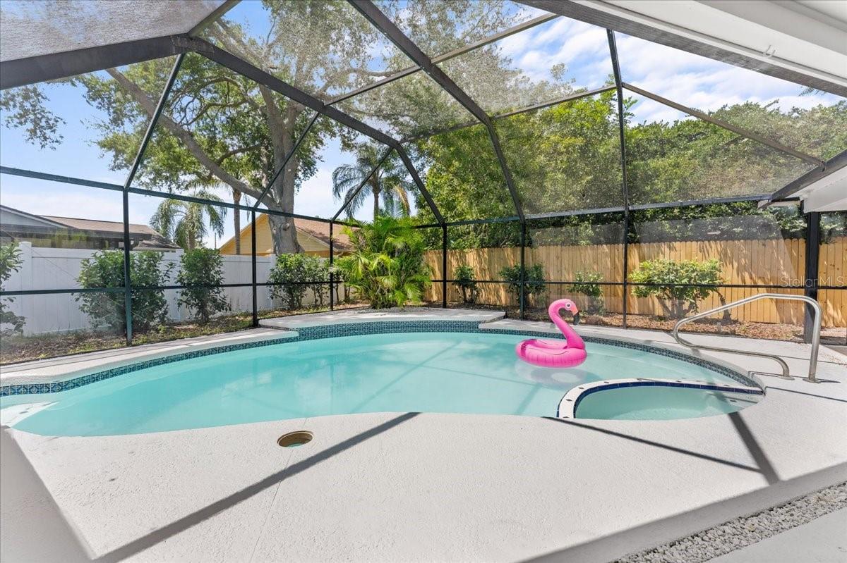 Listing photo id 0 for 3041 Oak Cove Drive