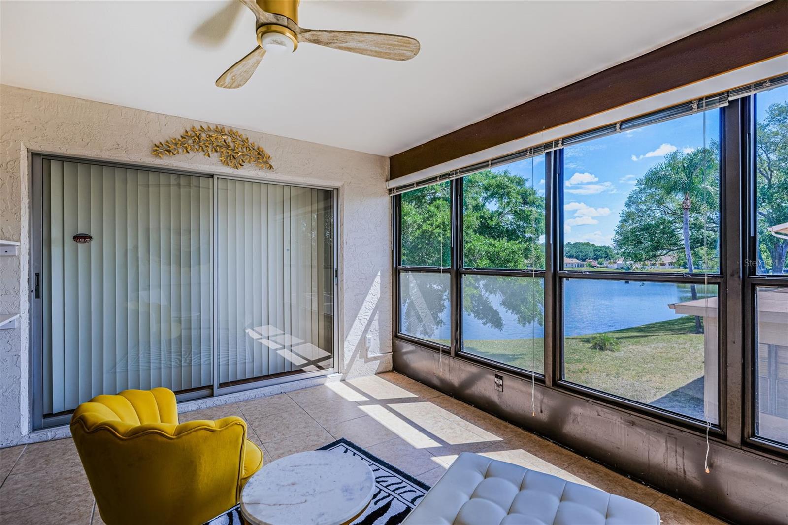 Listing photo id 15 for 1022 Bowsprit Lane 1022