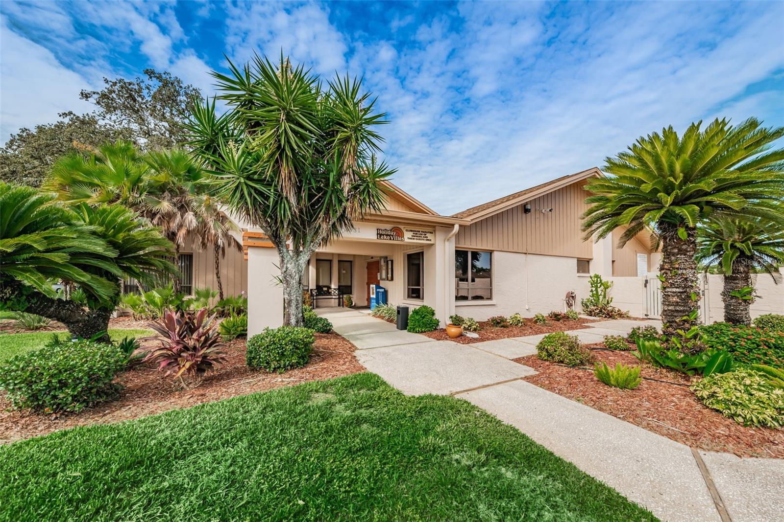 Listing photo id 18 for 1022 Bowsprit Lane 1022