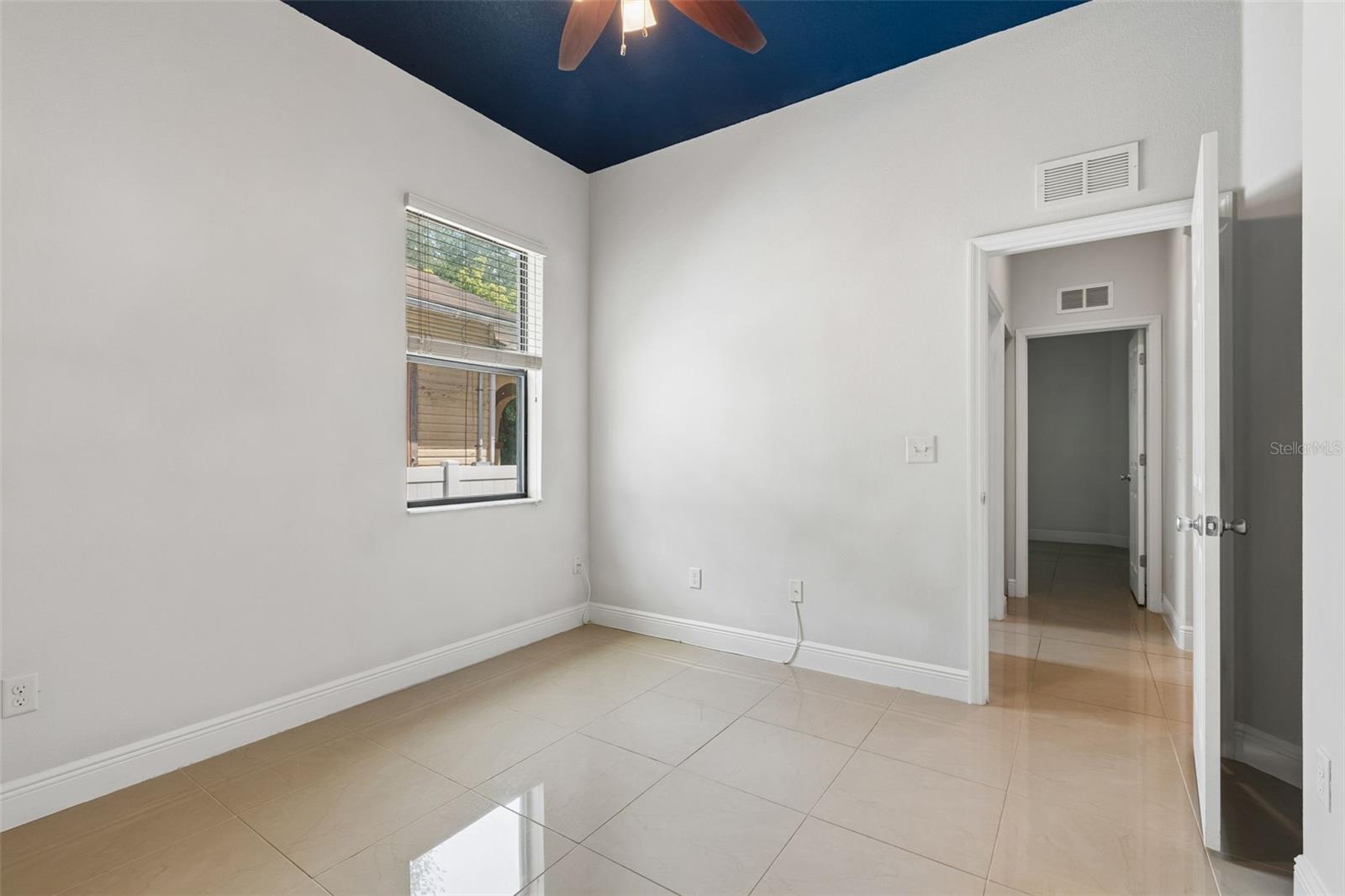 Image 10 of 38 For 2311 Aileen Street