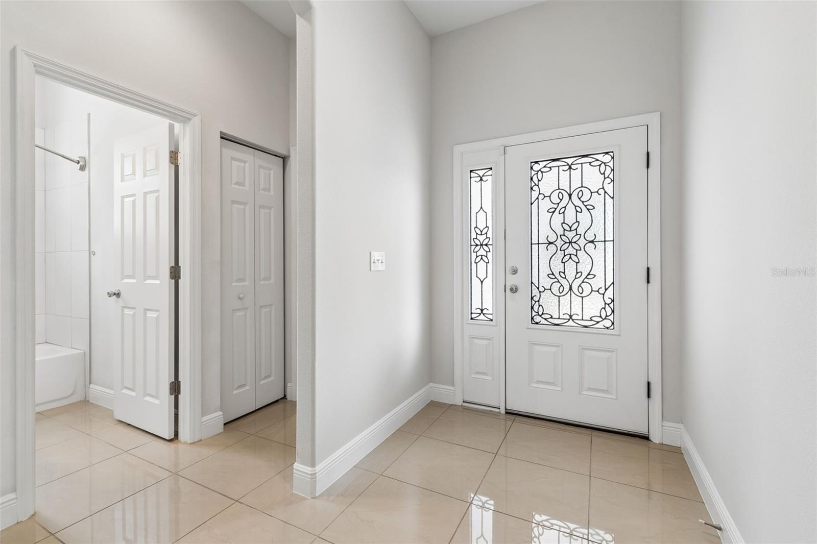 Image 4 of 38 For 2311 Aileen Street