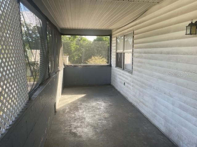 Listing photo id 9 for 3800 18th Avenue S 4