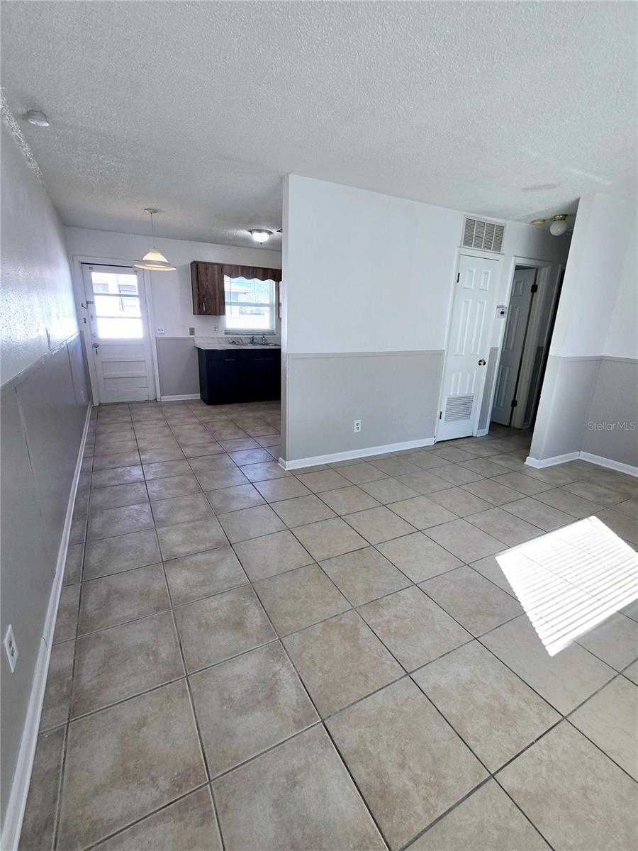 Image 3 of 19 For 773 9th Street K