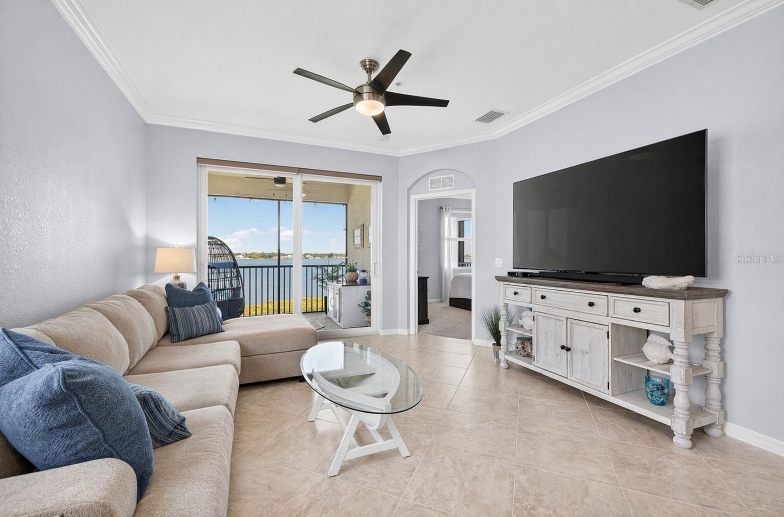 Image 13 of 52 For 1020 Tidewater Shores Loop  301