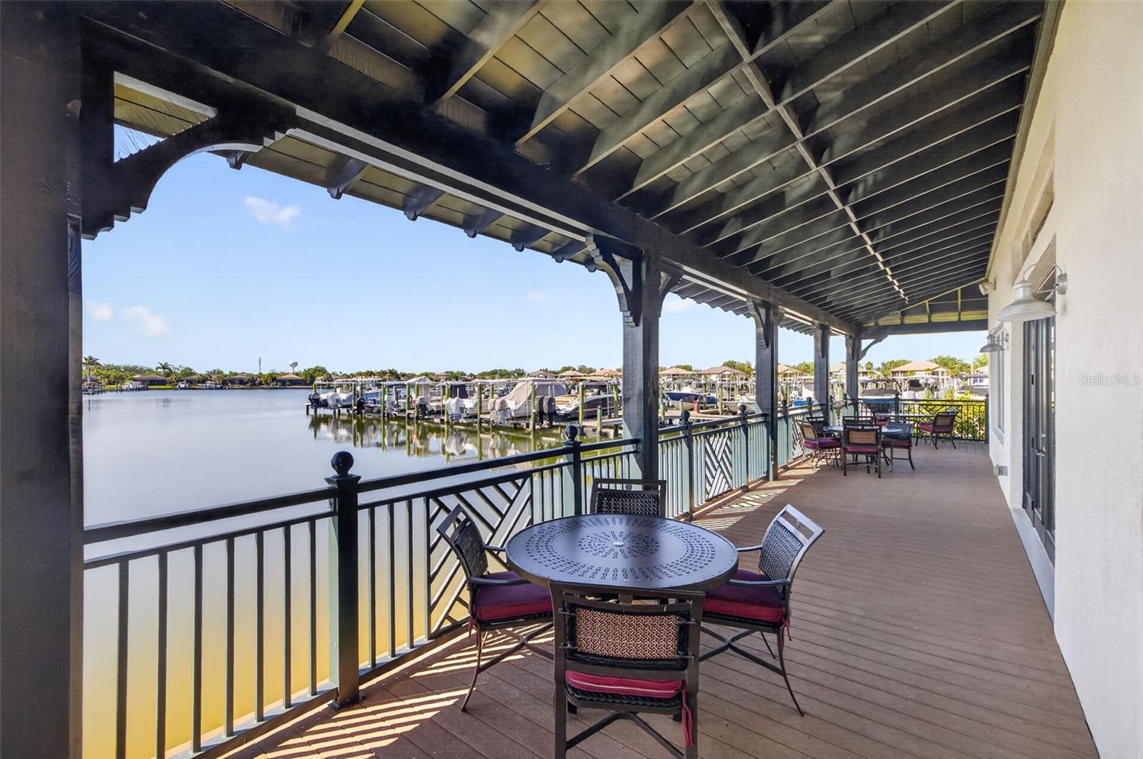 Image 29 of 52 For 1020 Tidewater Shores Loop  301