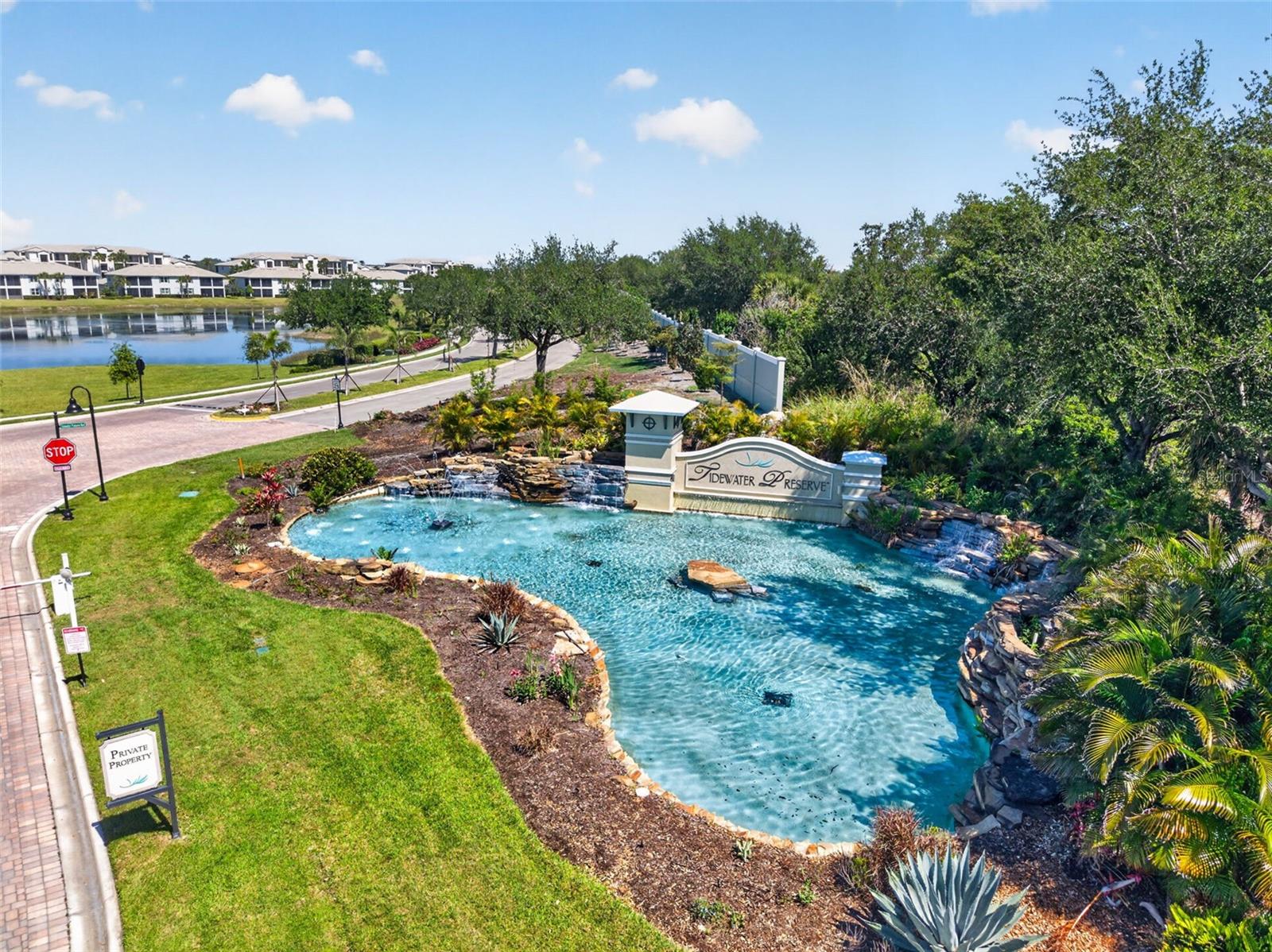 Image 4 of 52 For 1020 Tidewater Shores Loop  301