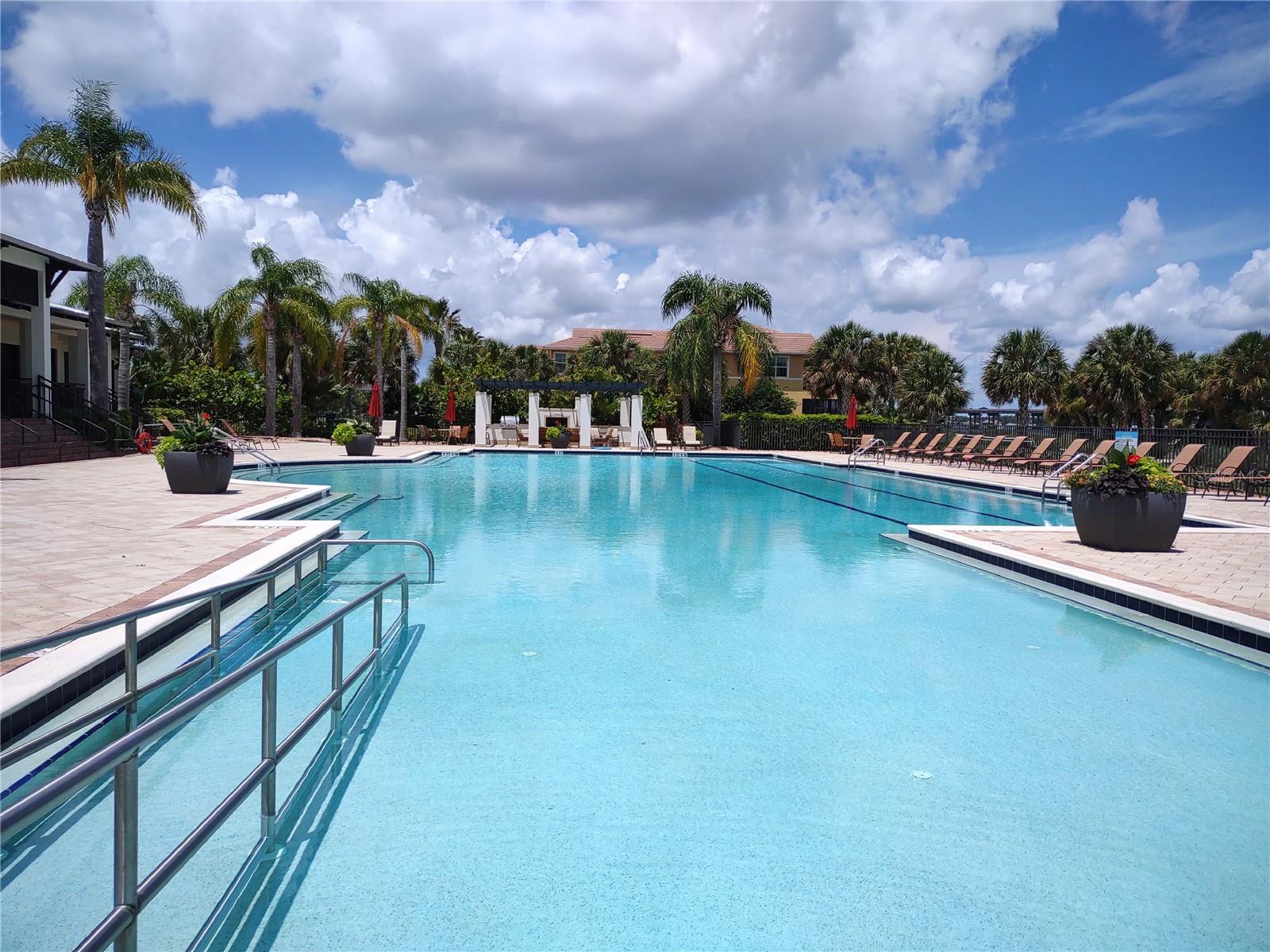 Image 40 of 52 For 1020 Tidewater Shores Loop  301